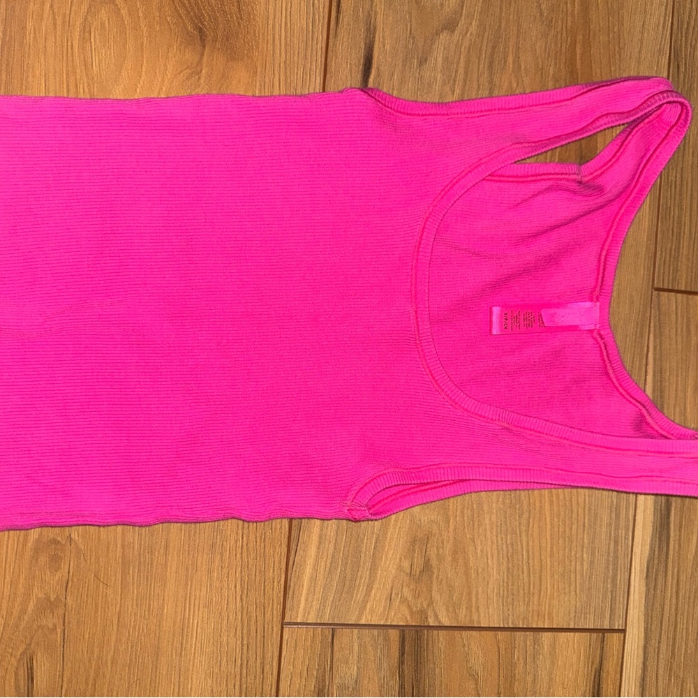 Skims pink limited time tank